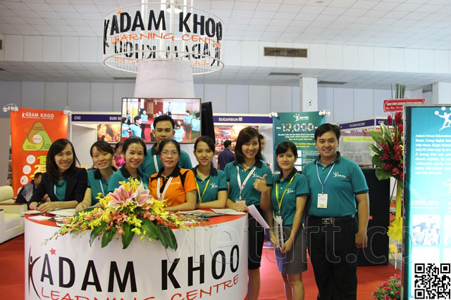 thi cong gian hang 9x9m (2) Thi công gian hàng triển lãm nhượng quyền 3