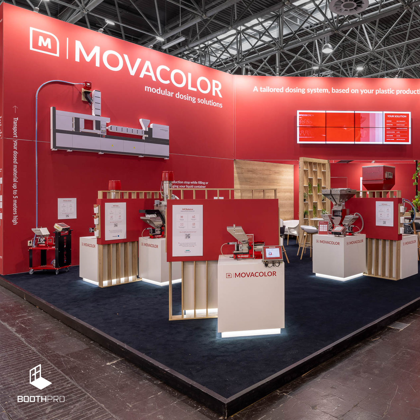 gian hang trien lam viet stock