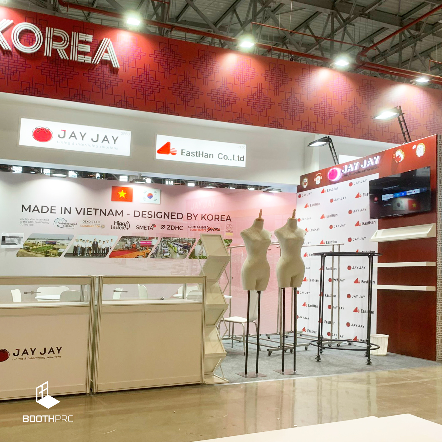 thi cong gian hang trien lam may mac_JayJay_2